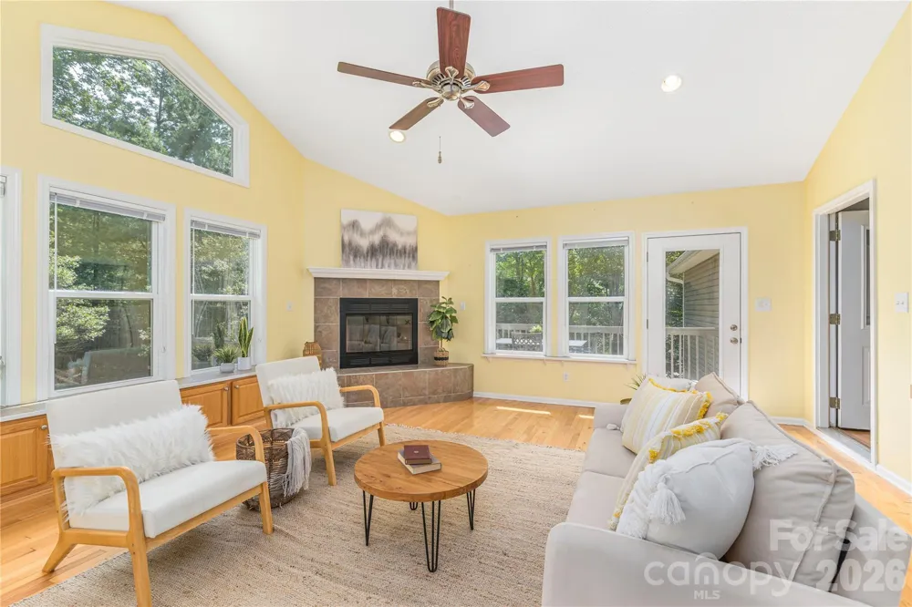207 Christina Court Asheville, NC 28806