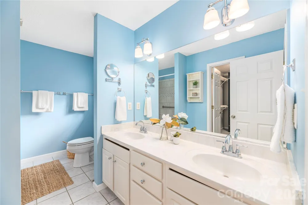 207 Christina Court Asheville, NC 28806