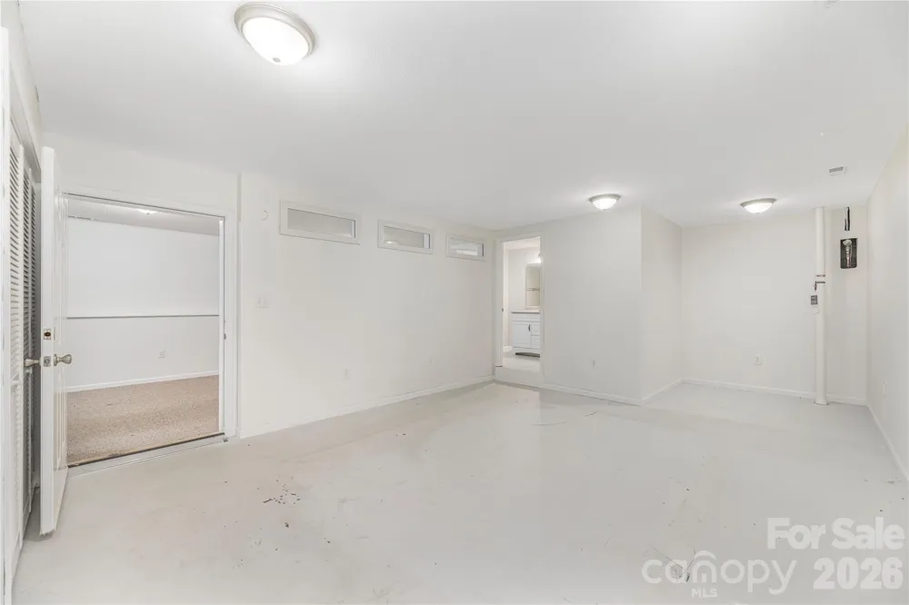 207 Christina Court Asheville, NC 28806
