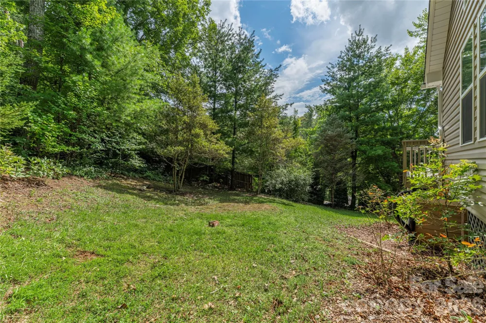207 Christina Court Asheville, NC 28806