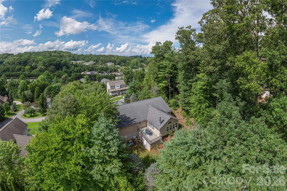 207 Christina Court Asheville, NC 28806
