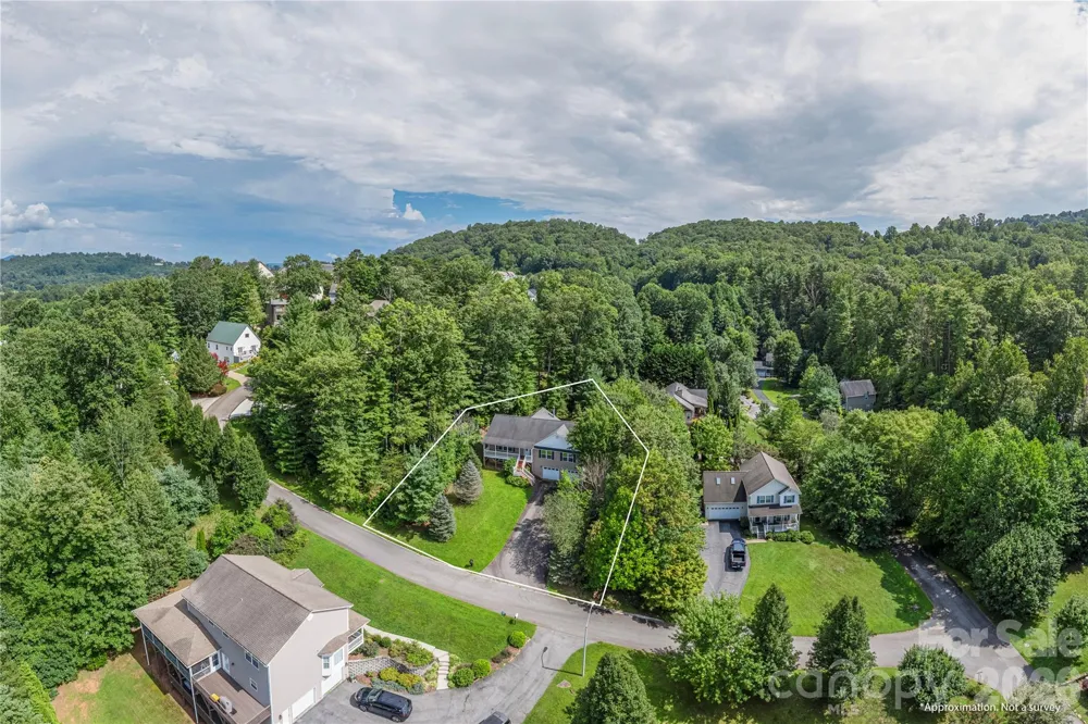 207 Christina Court Asheville, NC 28806