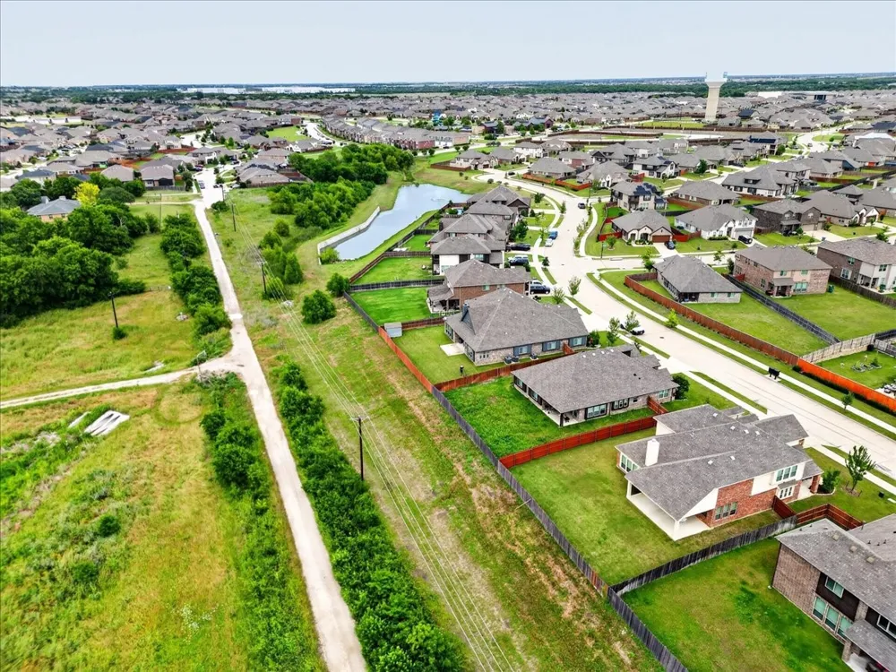 3835 Wheatland Trail Heartland, TX 75126