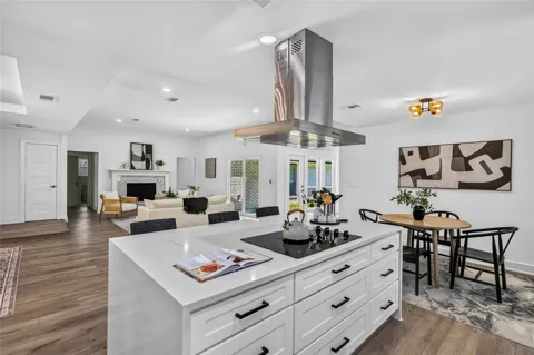 6226 La Cosa Drive