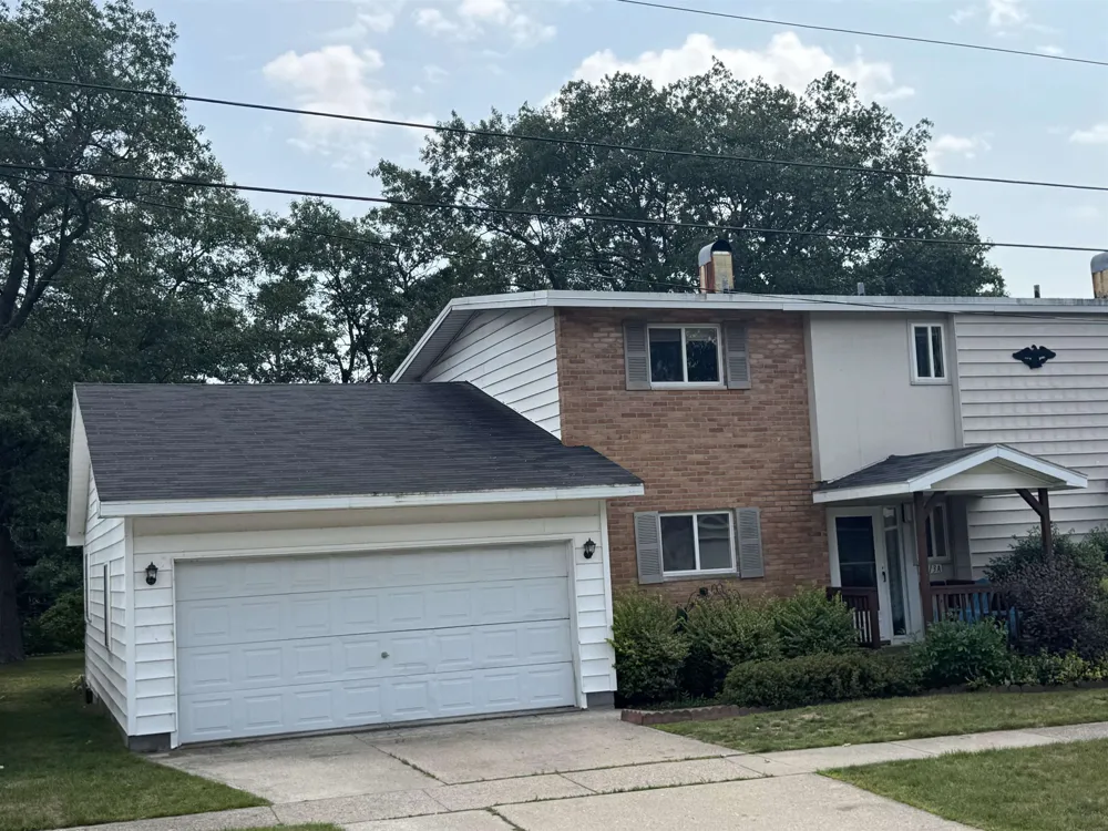 9513 Montana Street Oscoda Charter Township, MI 48750