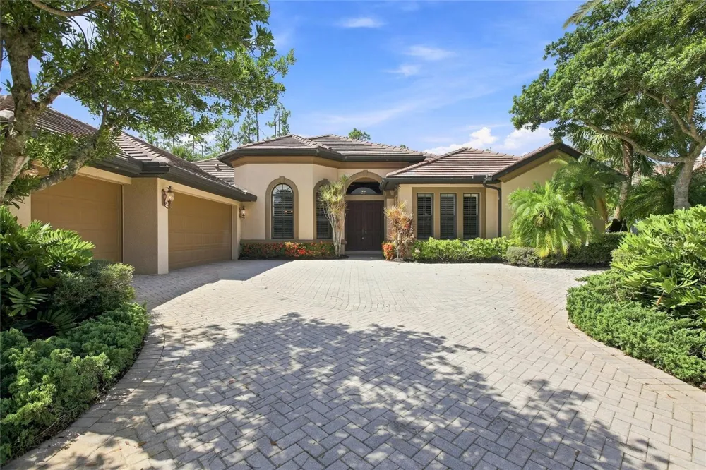 9295 TRIESTE DRIVE Fort Myers, FL 33913