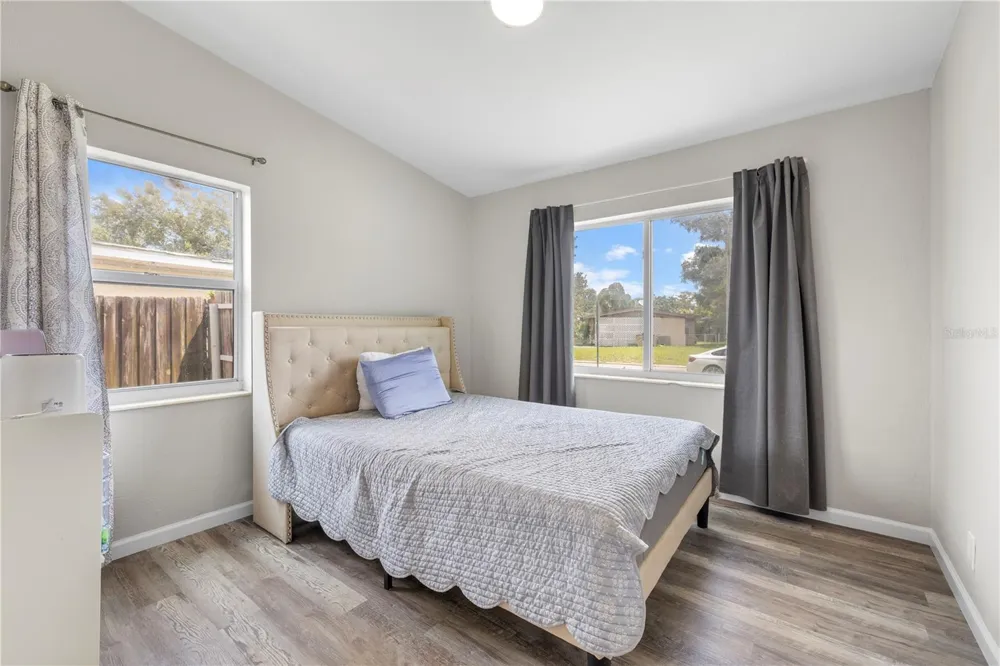 8616 SHIRLEY DRIVE Temple Terrace, FL 33617