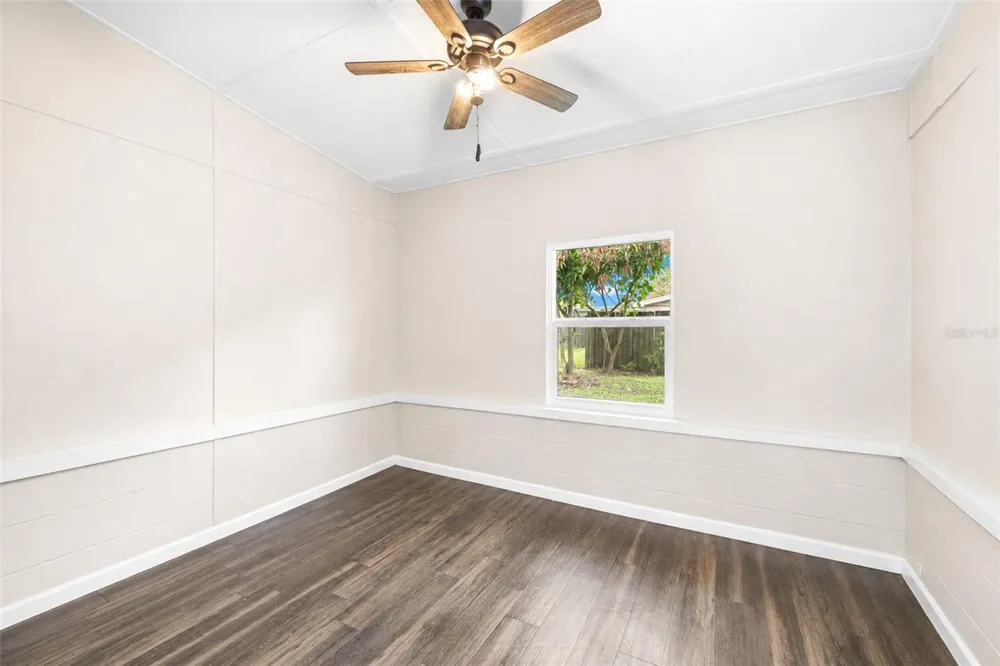 8616 SHIRLEY DRIVE Temple Terrace, FL 33617
