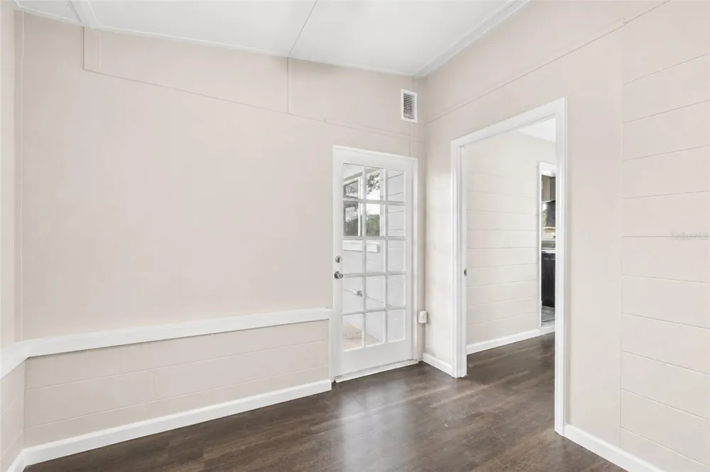 8616 SHIRLEY DRIVE Temple Terrace, FL 33617