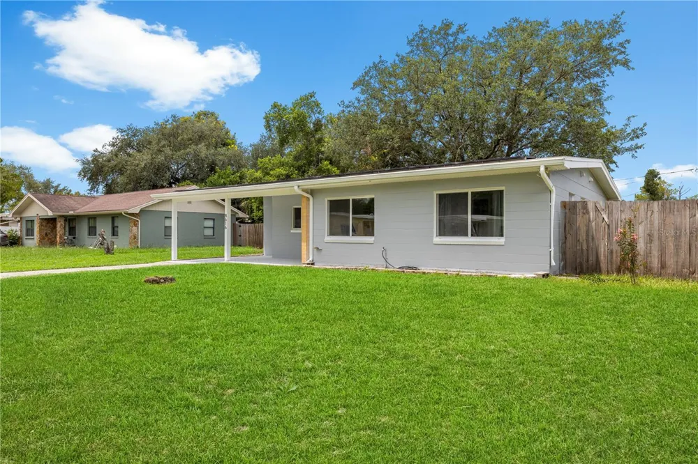 8616 SHIRLEY DRIVE Temple Terrace, FL 33617