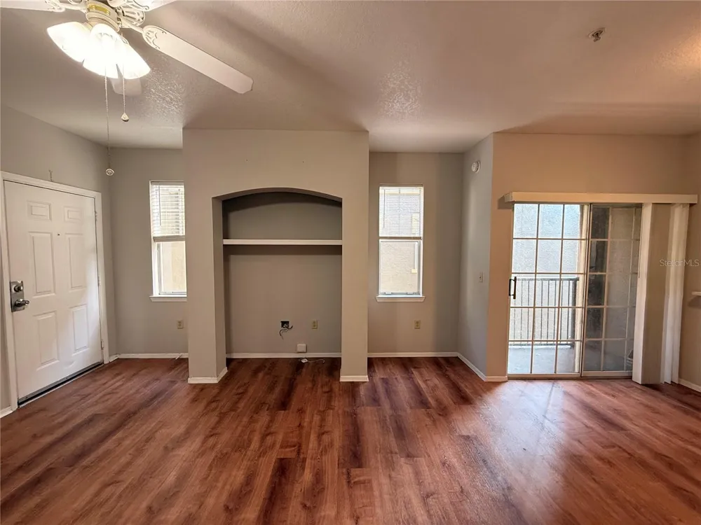 102 VISTA VERDI CIRCLE #212 Lake Mary, FL 32746