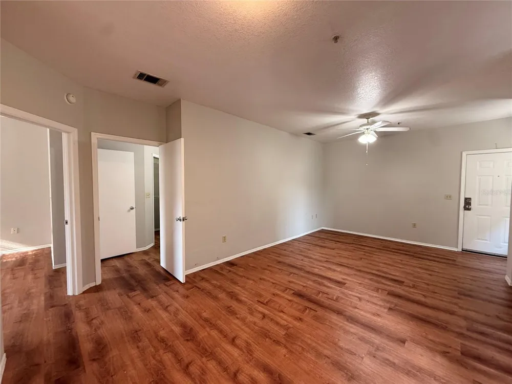 102 VISTA VERDI CIRCLE #212 Lake Mary, FL 32746