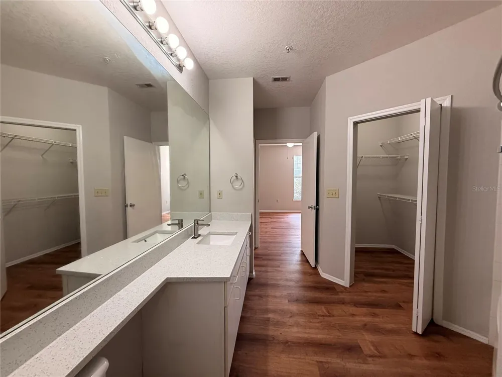 102 VISTA VERDI CIRCLE #212 Lake Mary, FL 32746