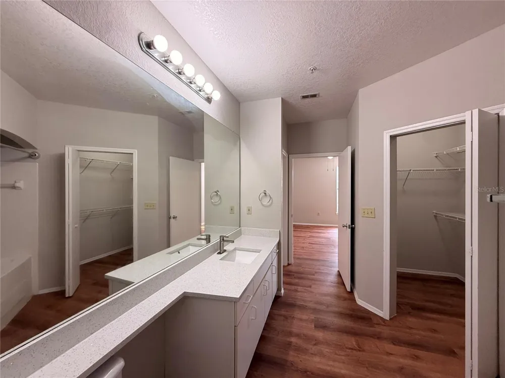 102 VISTA VERDI CIRCLE #212 Lake Mary, FL 32746