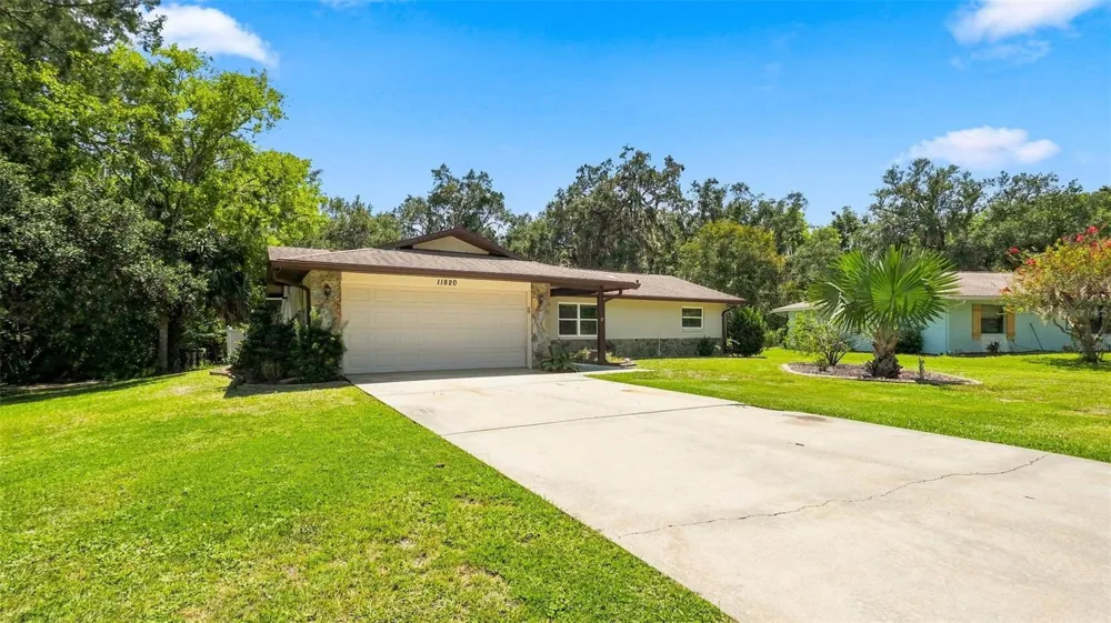 11820 W FISHERMAN LANE Homosassa, FL 34448
