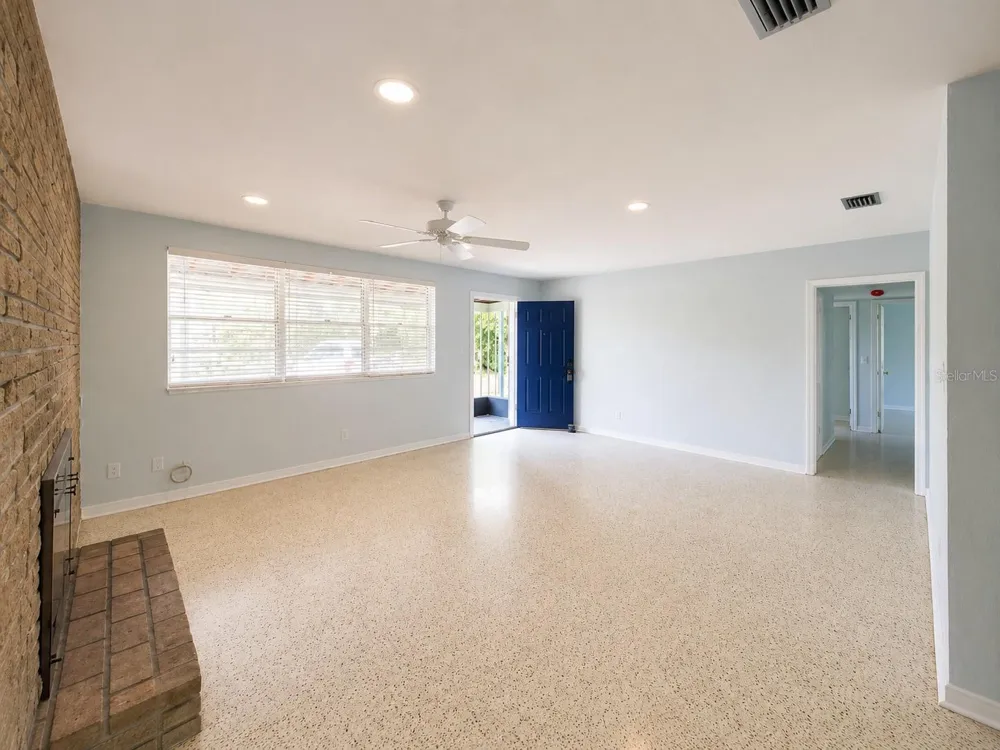 1145 CORDOVA AVENUE Daytona Beach, FL 32114