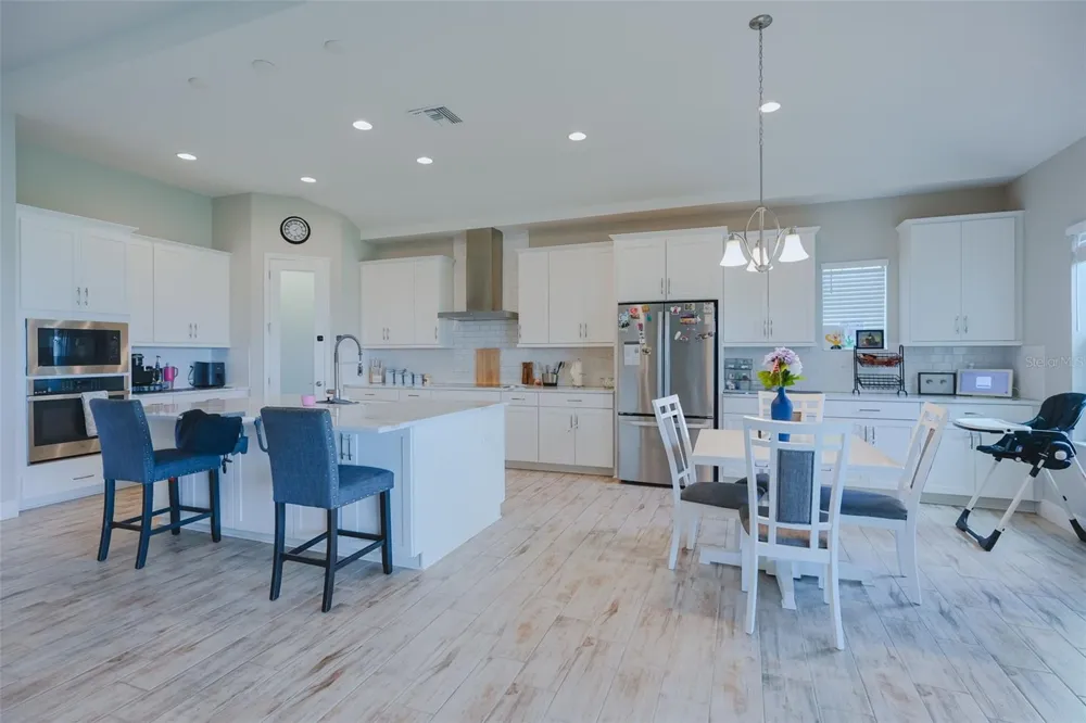 12648 BERGSTROM BAY DRIVE Riverview, FL 33579