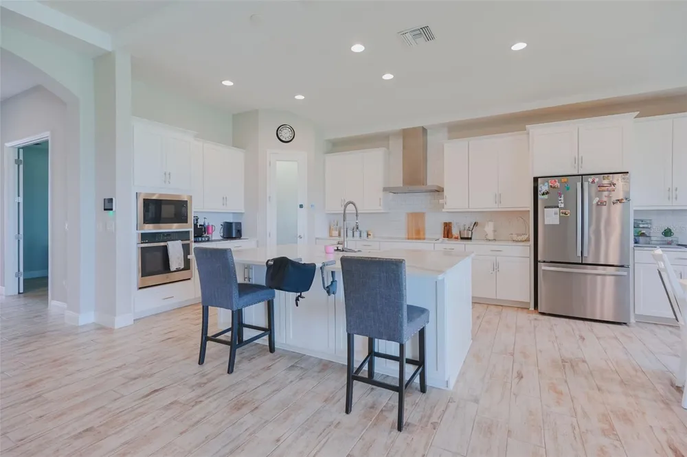12648 BERGSTROM BAY DRIVE Riverview, FL 33579