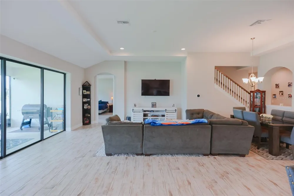 12648 BERGSTROM BAY DRIVE Riverview, FL 33579