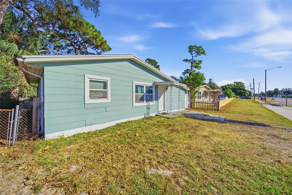 7095 54TH AVENUE St Petersburg, FL 33709