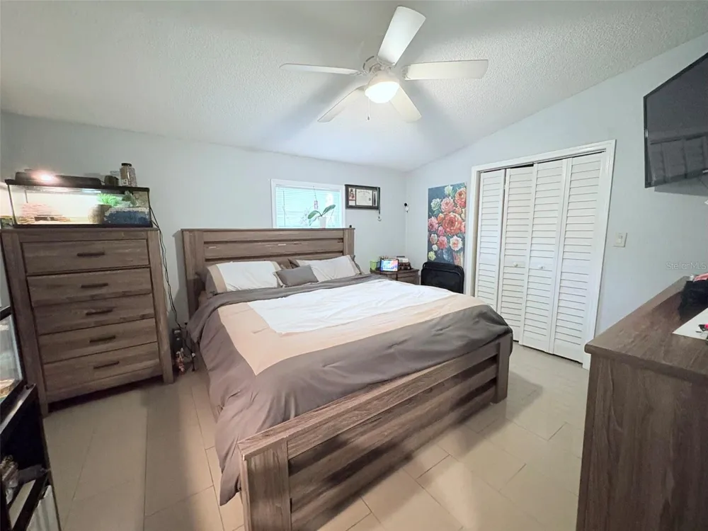 7095 54TH AVENUE St Petersburg, FL 33709