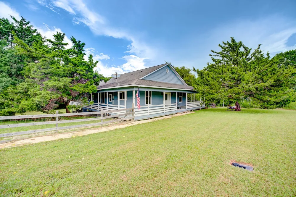 131 Canary Lane Coldspring, TX 77331