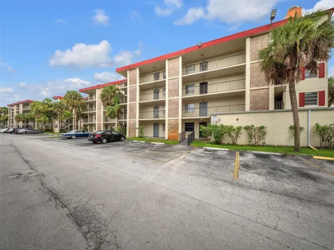 3070 NW 48th Ter #111