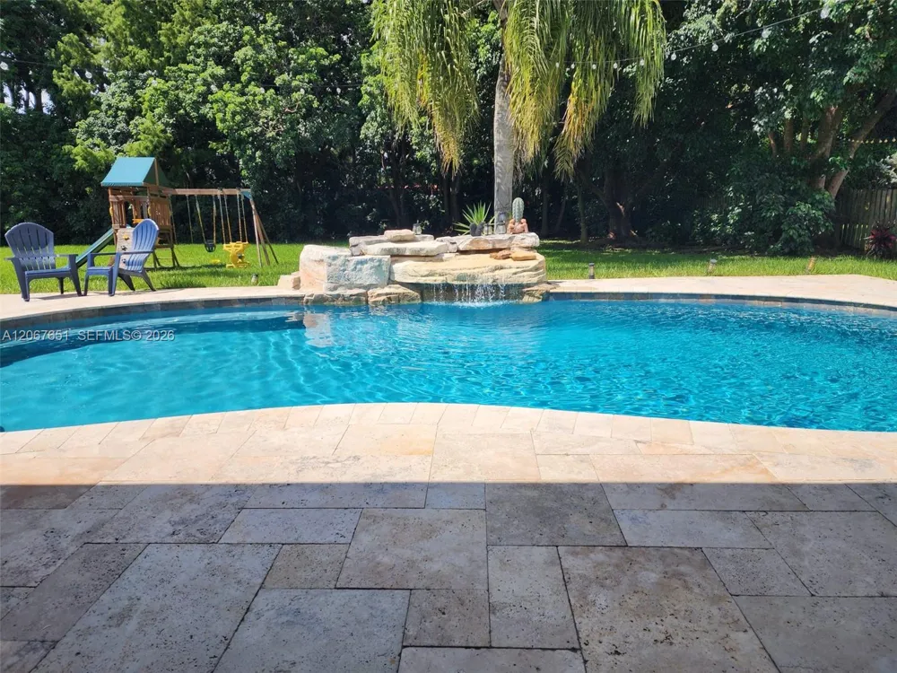 18611 SW 61st Ct Southwest Ranches, FL 33332