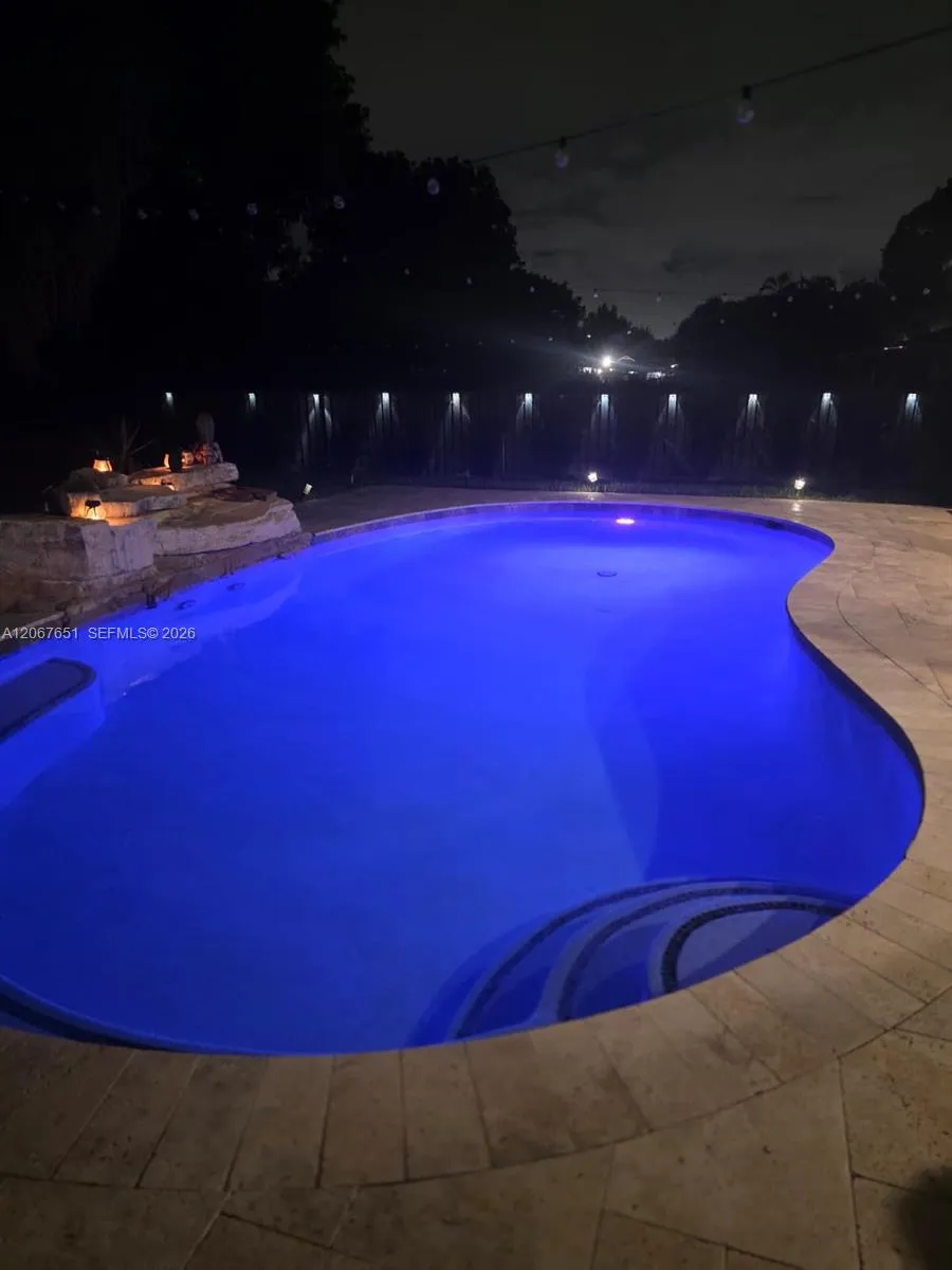 18611 SW 61st Ct Southwest Ranches, FL 33332