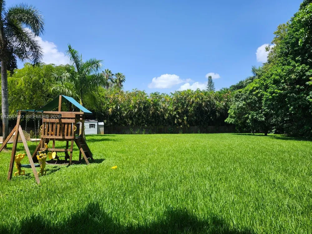 18611 SW 61st Ct Southwest Ranches, FL 33332