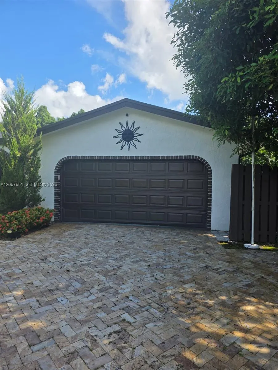 18611 SW 61st Ct Southwest Ranches, FL 33332