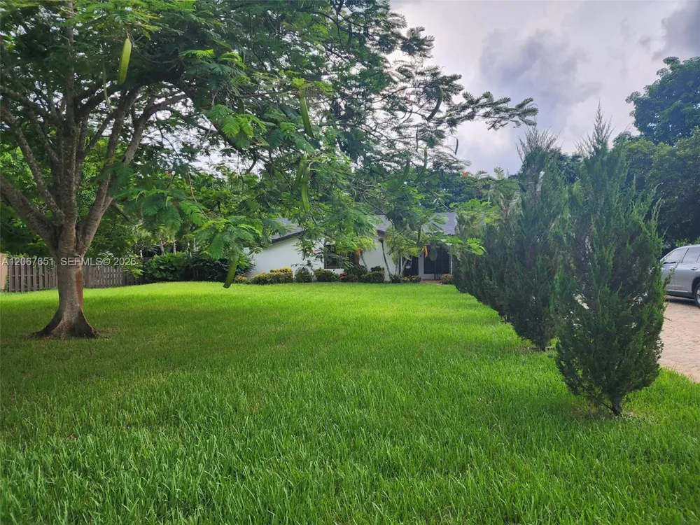 18611 SW 61st Ct Southwest Ranches, FL 33332