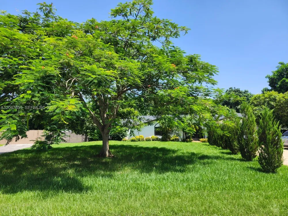 18611 SW 61st Ct Southwest Ranches, FL 33332