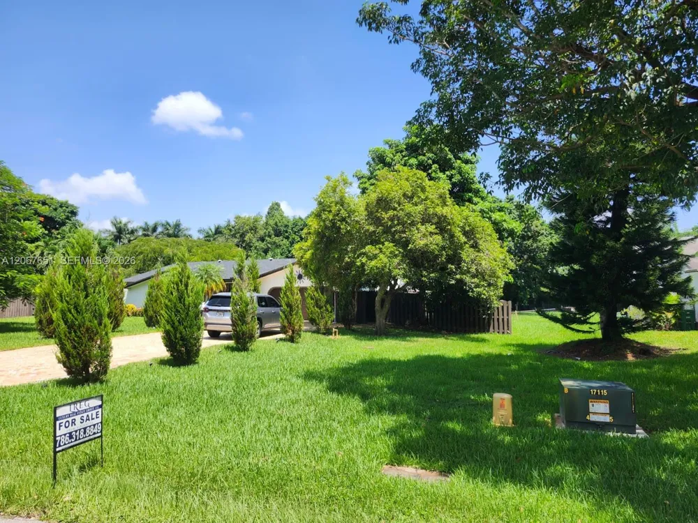 18611 SW 61st Ct Southwest Ranches, FL 33332