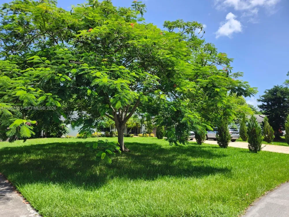 18611 SW 61st Ct Southwest Ranches, FL 33332