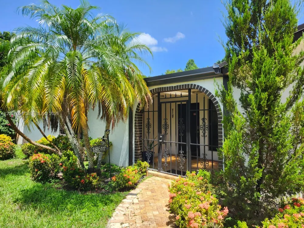 18611 SW 61st Ct Southwest Ranches, FL 33332