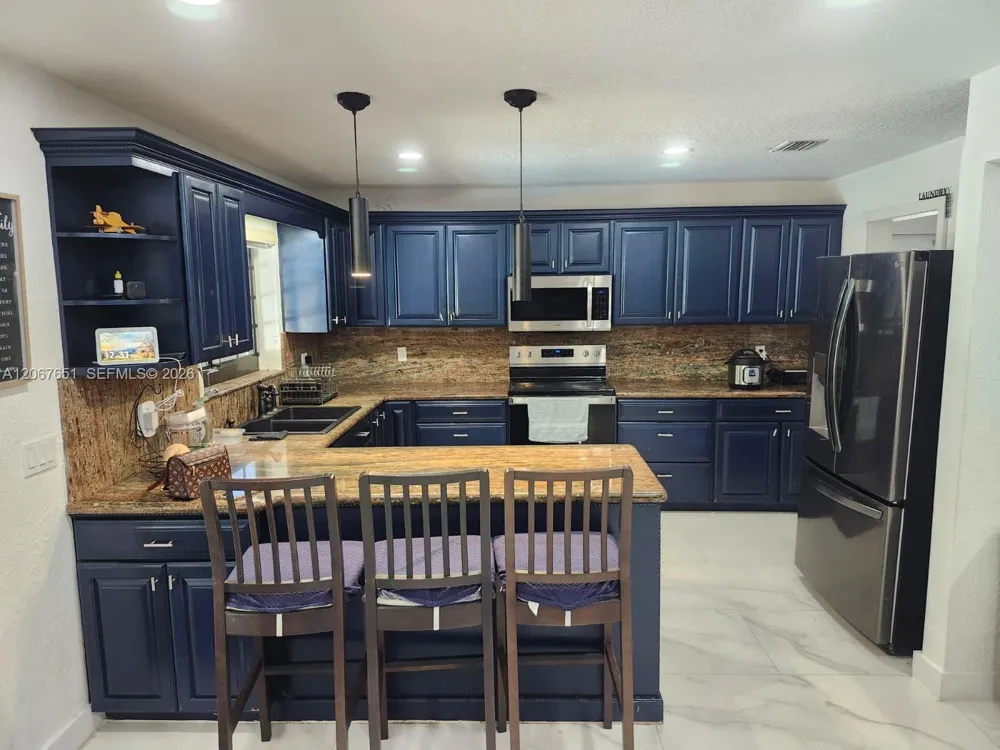 18611 SW 61st Ct Southwest Ranches, FL 33332