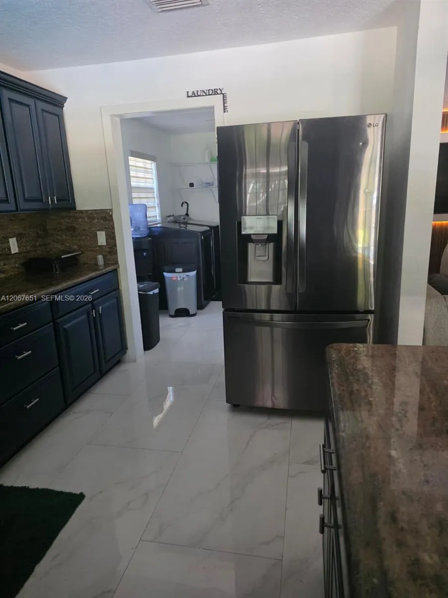 18611 SW 61st Ct Southwest Ranches, FL 33332