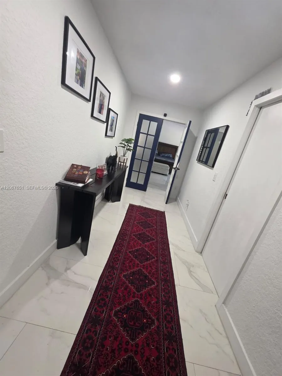 18611 SW 61st Ct Southwest Ranches, FL 33332