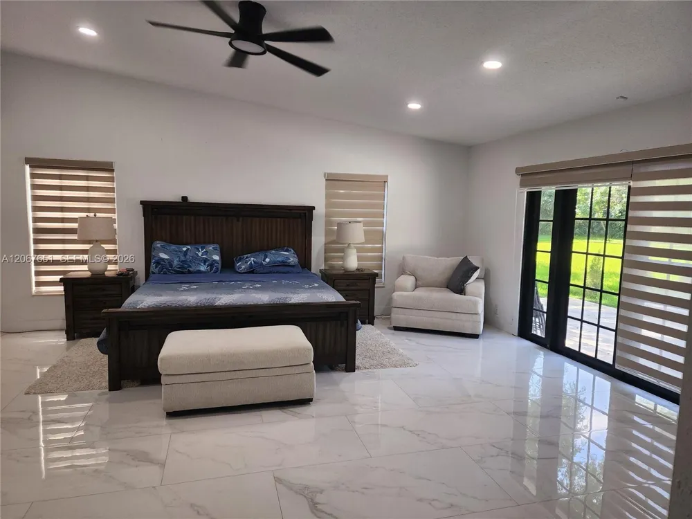 18611 SW 61st Ct Southwest Ranches, FL 33332