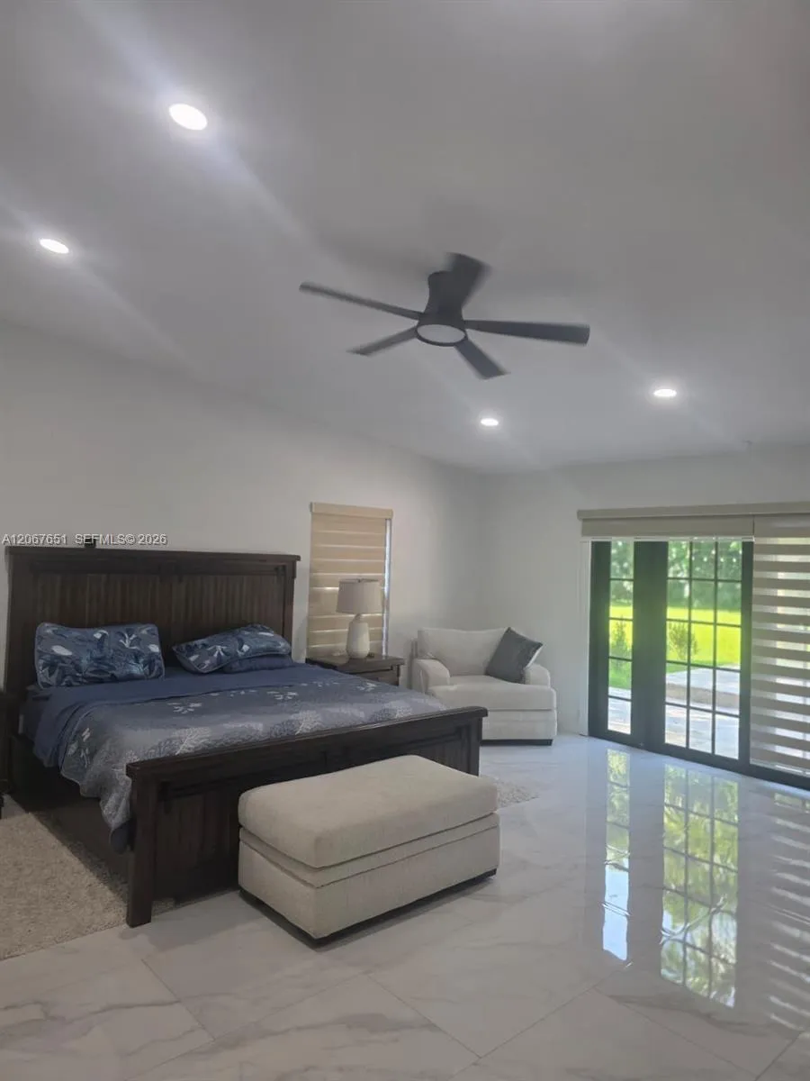18611 SW 61st Ct Southwest Ranches, FL 33332