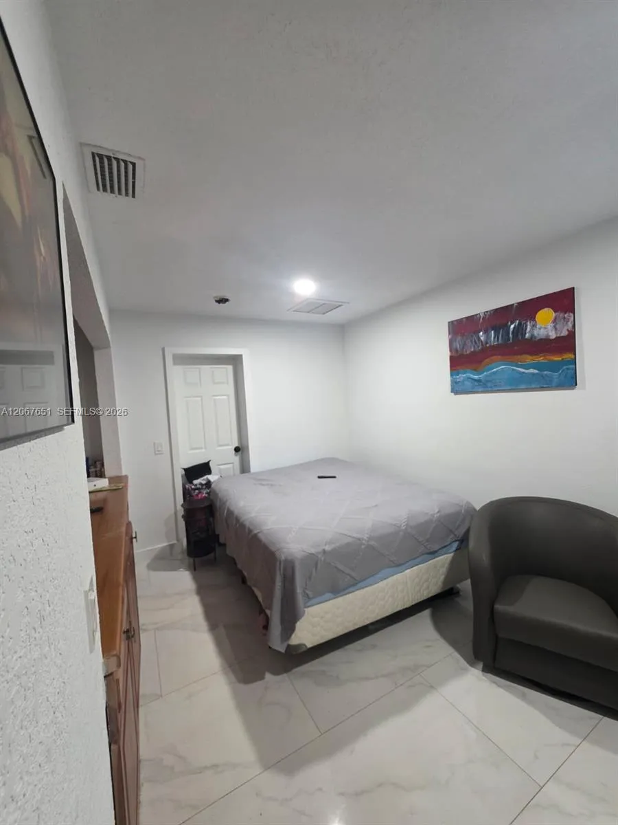 18611 SW 61st Ct Southwest Ranches, FL 33332