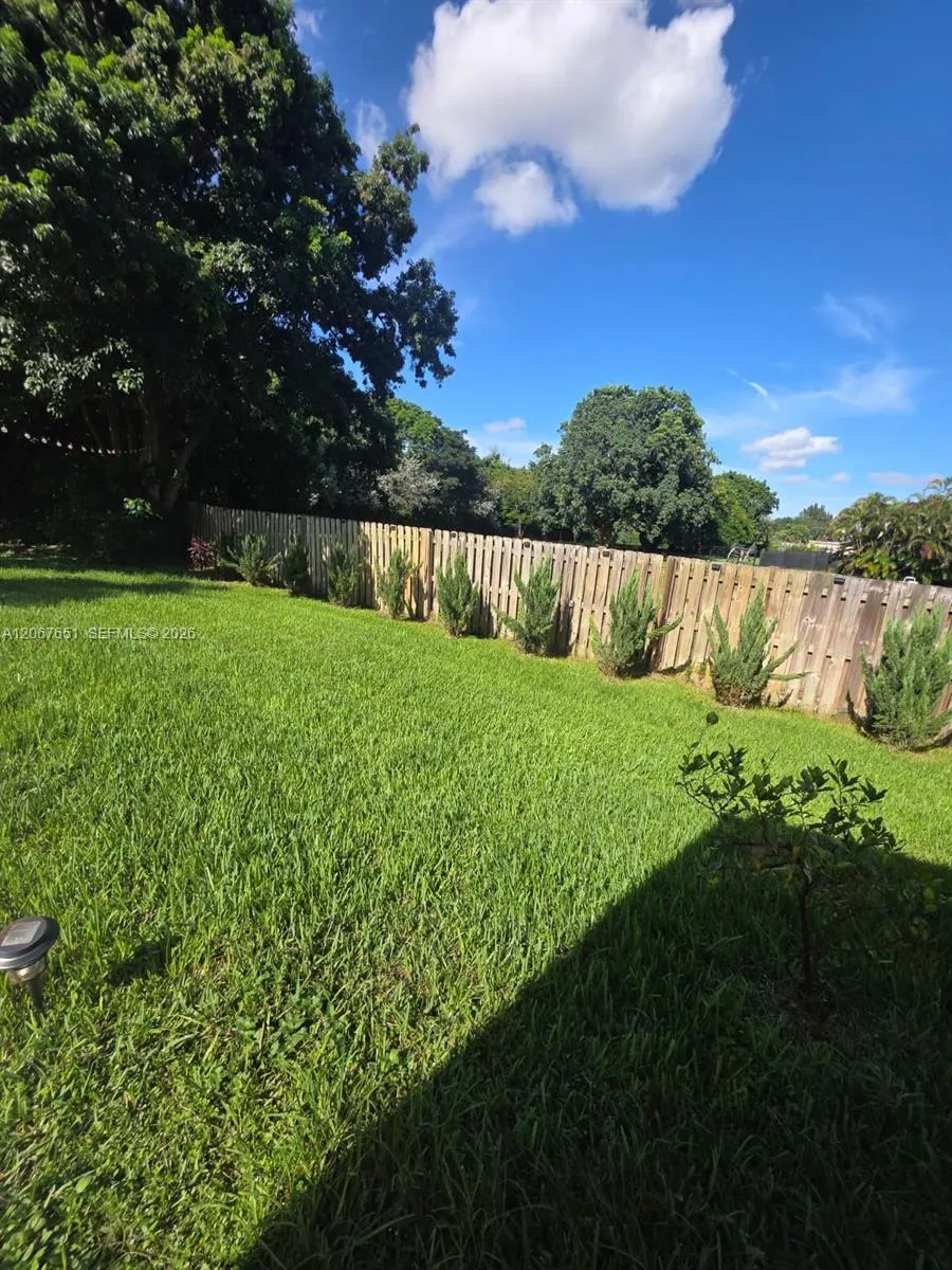 18611 SW 61st Ct Southwest Ranches, FL 33332