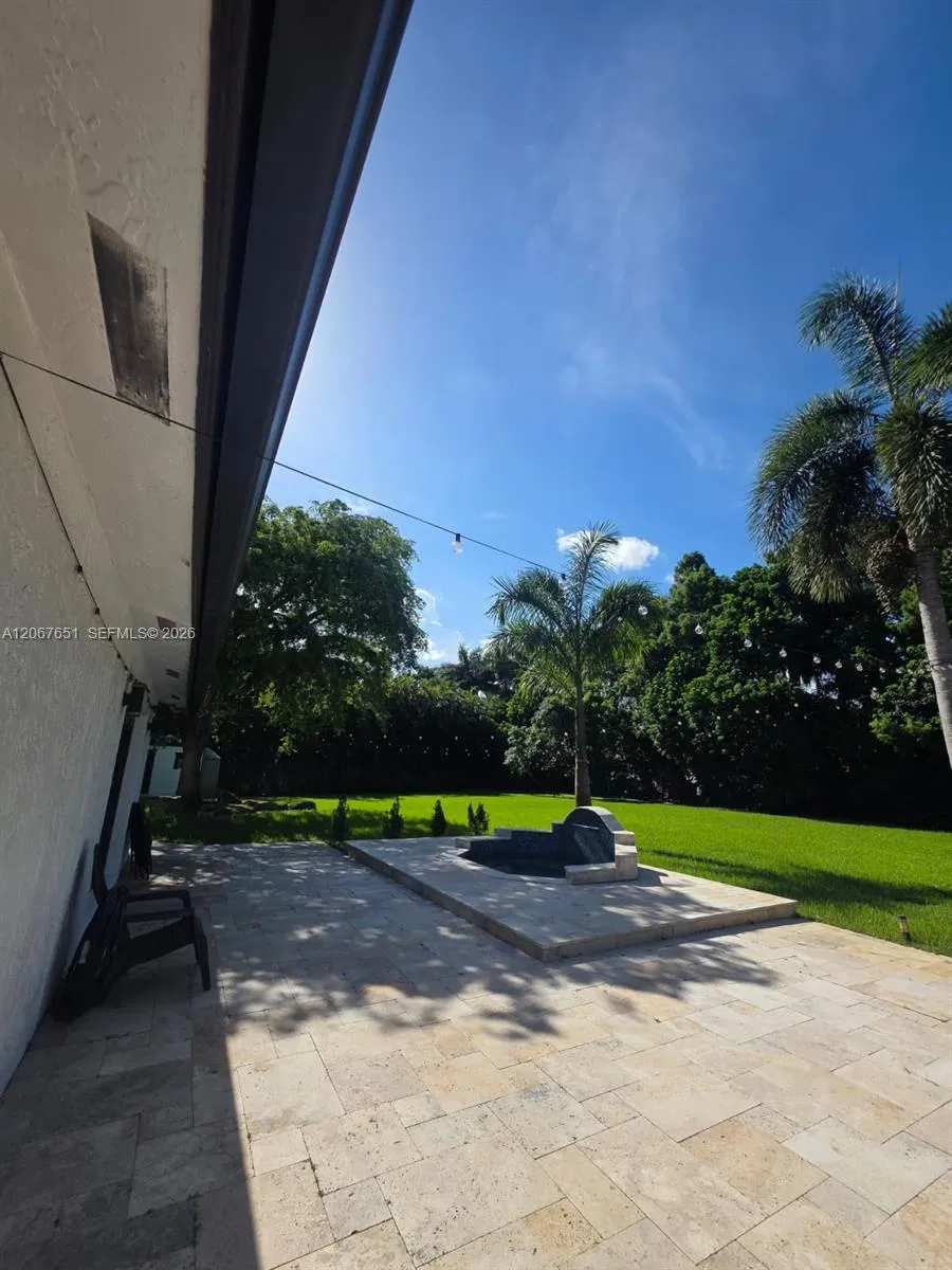 18611 SW 61st Ct Southwest Ranches, FL 33332
