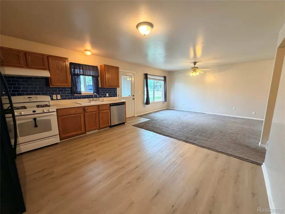 1465 E Judd Road Burton City, MI 48529