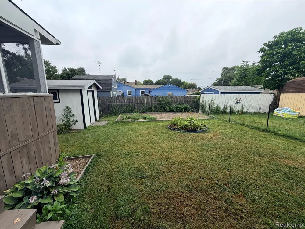 1465 E Judd Road Burton City, MI 48529