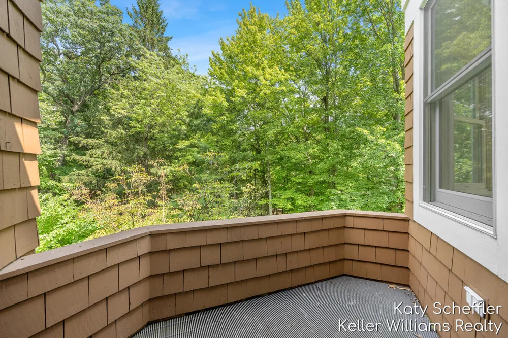 6157 Egypt Forest Road NE Cannon Township, MI 49341