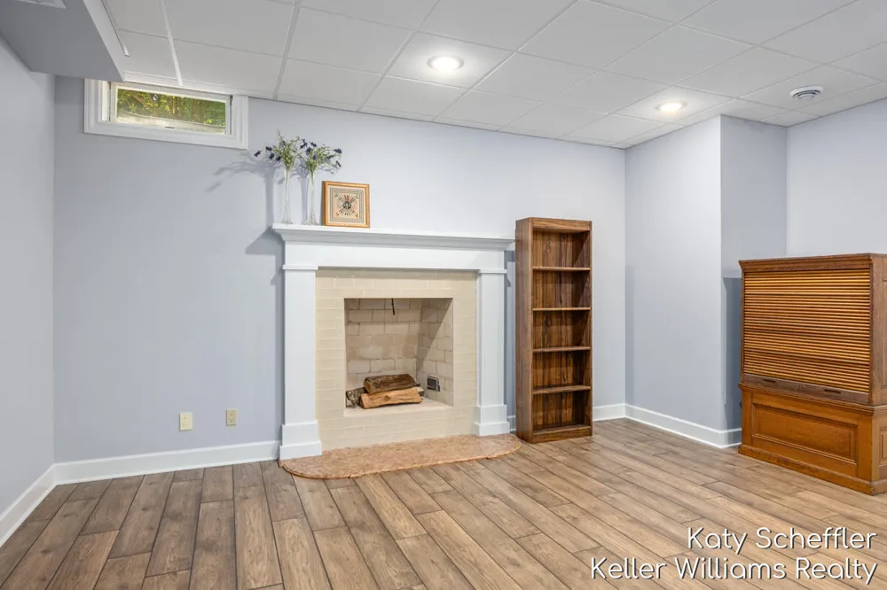 6157 Egypt Forest Road NE Cannon Township, MI 49341