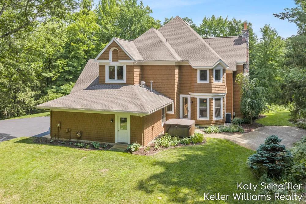 6157 Egypt Forest Road NE Cannon Township, MI 49341