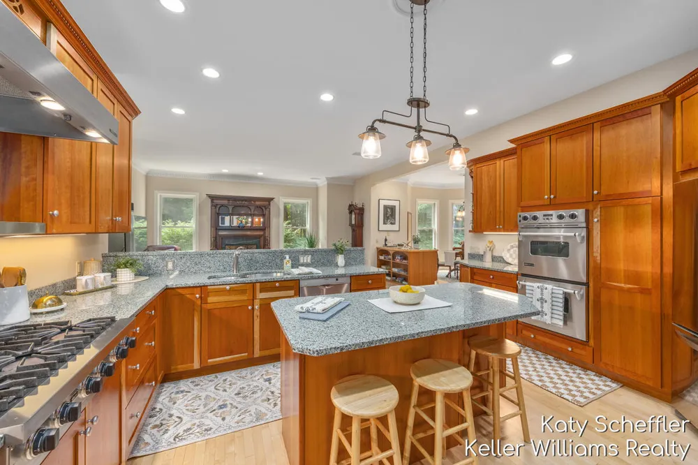 6157 Egypt Forest Road NE Cannon Township, MI 49341